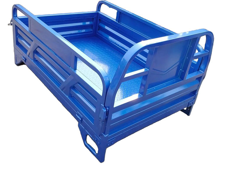 Steel cargo box side panel